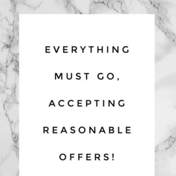 Make me reasonable offers! I need to downsize quickly. Thanks so much!! - Picture 1 of 1